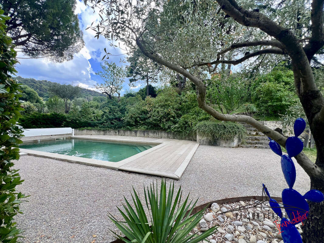 Maison à VAISON-LA-ROMAINE