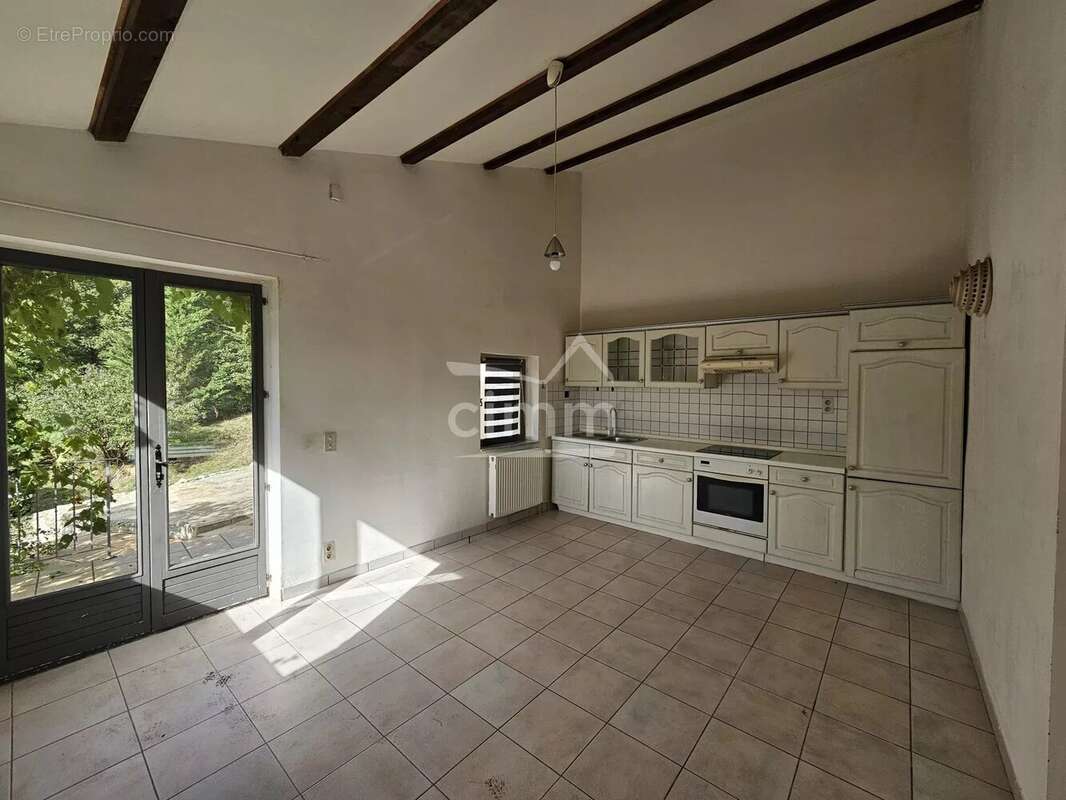 Maison T4 avec dépendance - photo 2
