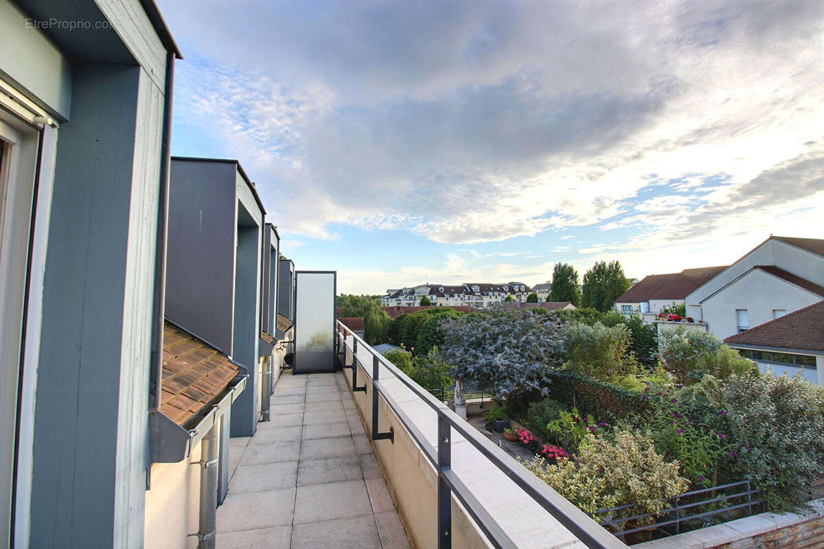 Appartement à MAISONS-LAFFITTE