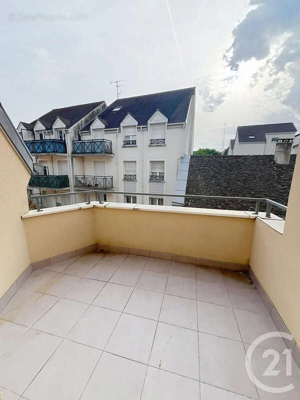 Appartement à BRIE-COMTE-ROBERT