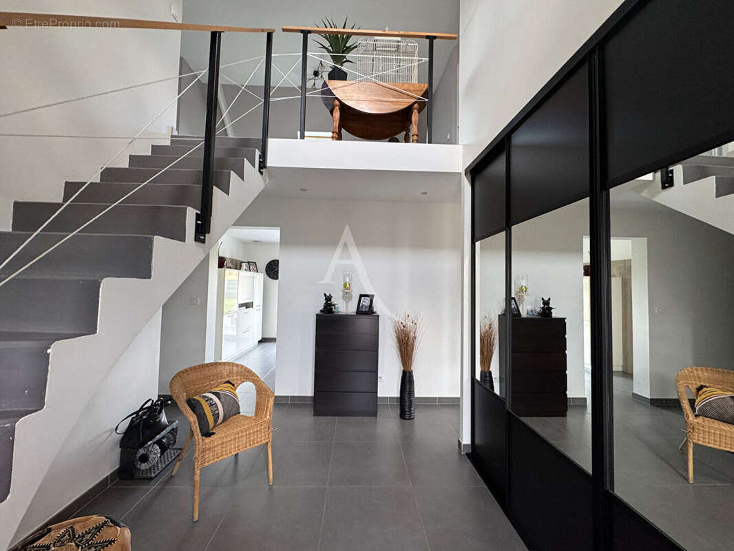 Maison à MONTLOUIS-SUR-LOIRE