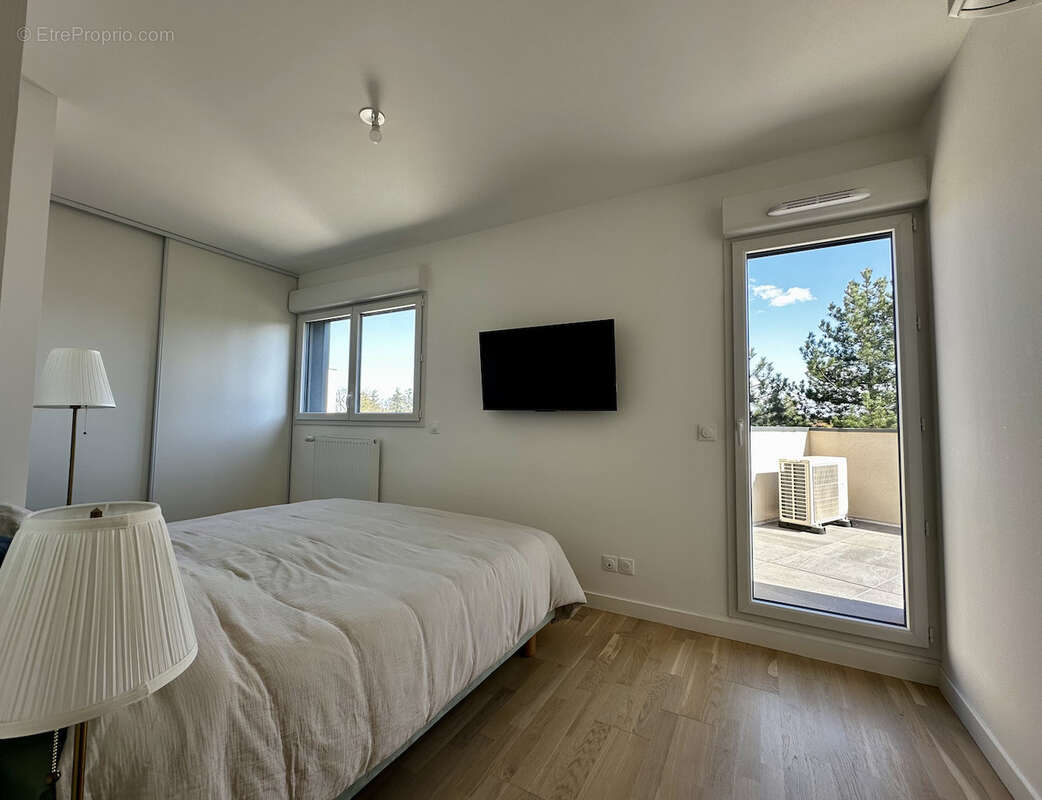 Appartement à CRAPONNE