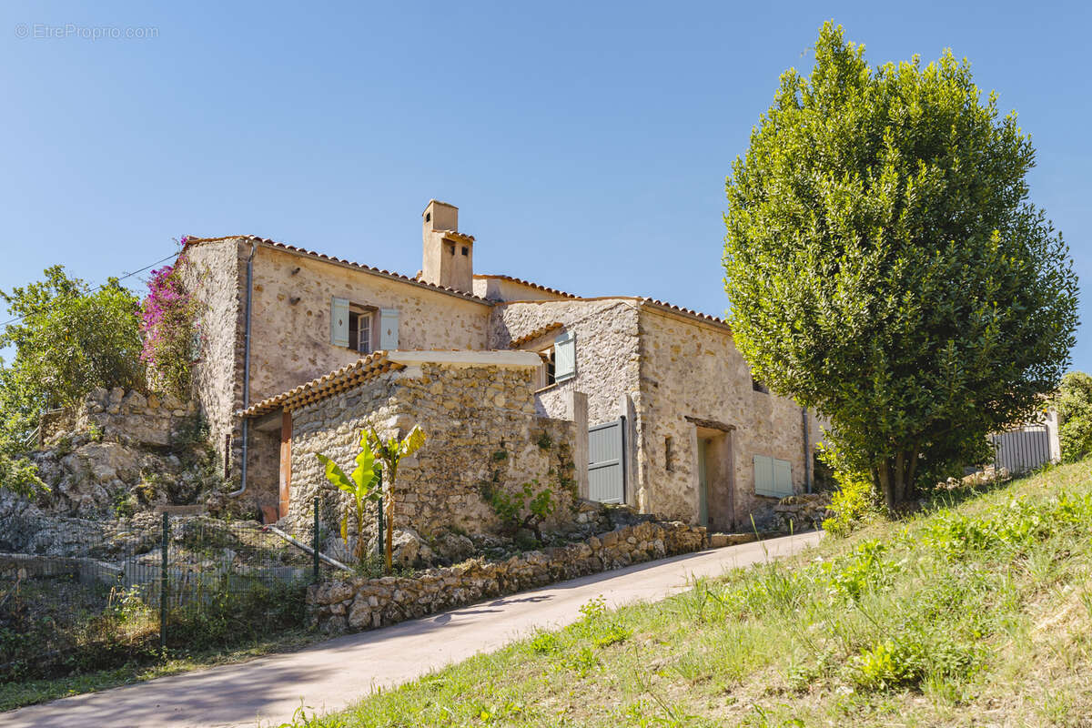 Maison à MOUGINS