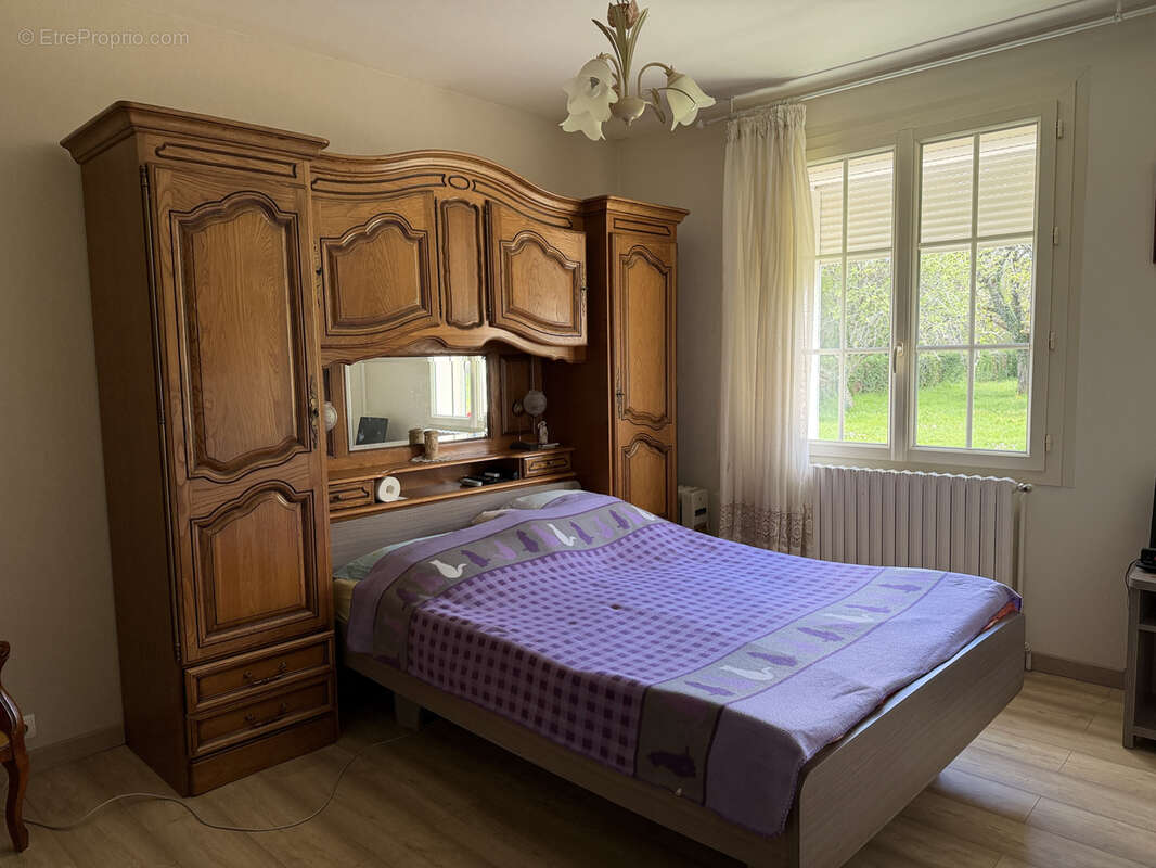 Maison à NEUVIC-ENTIER