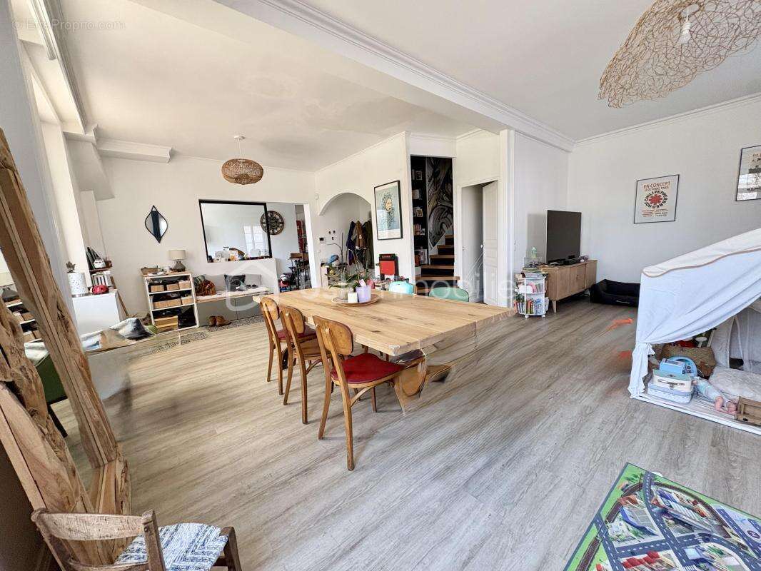 Maison 8 pièces proche Magny en Vexin - photo 4