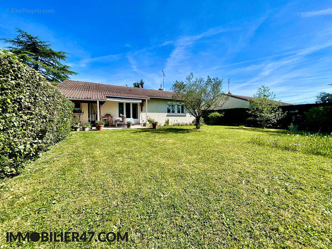 Maison à SAINTE-LIVRADE-SUR-LOT