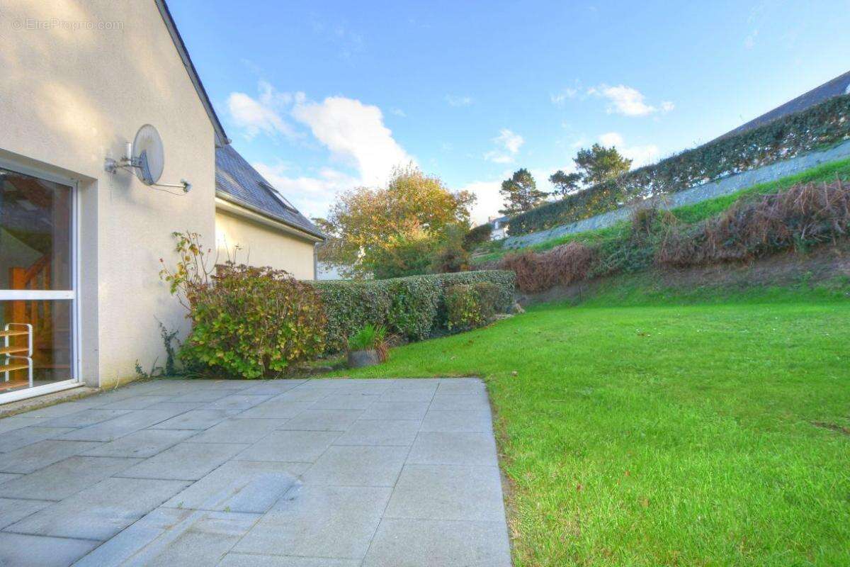 Maison à TREVOU-TREGUIGNEC