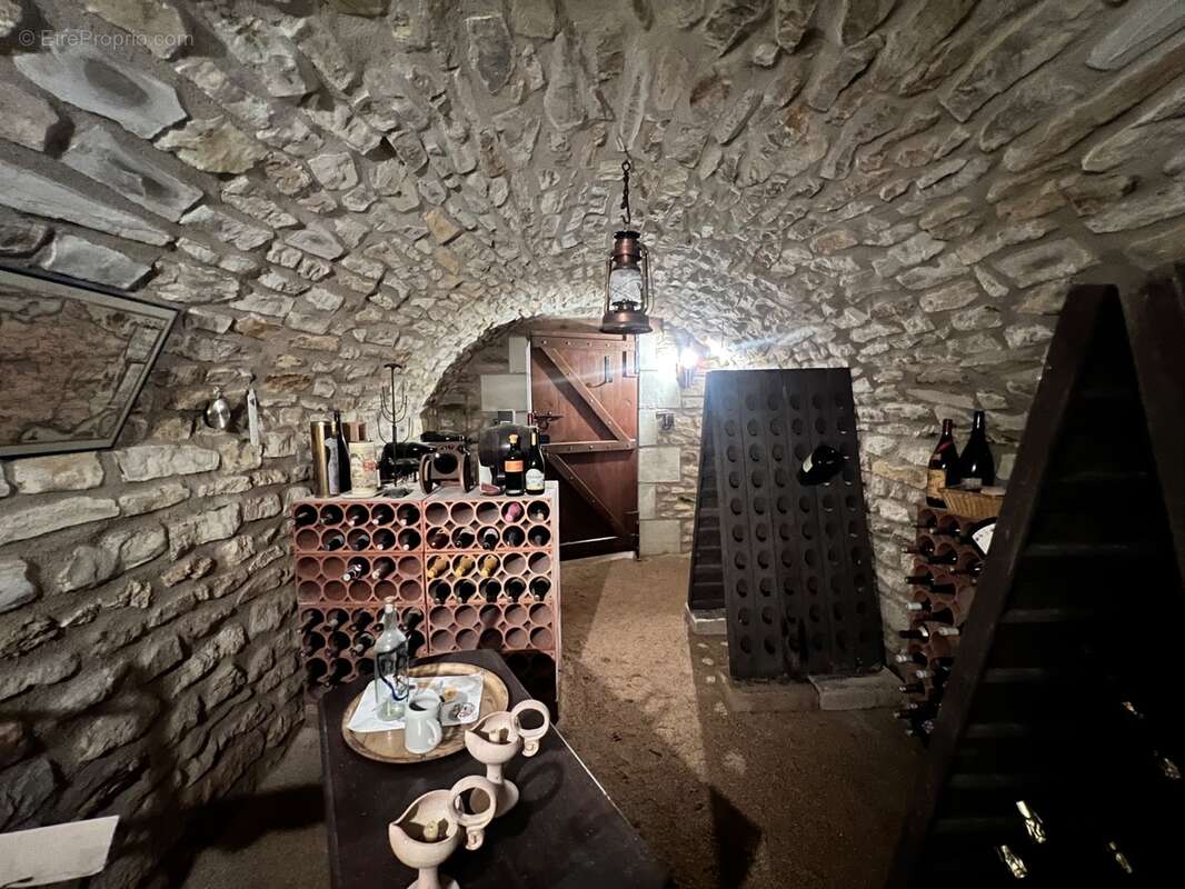 Maison de caractère rénovée – 182 m² – Studio indépendant 31m² – Garage de 117 m² – Terrain clos de 2 235 m² - photo 19