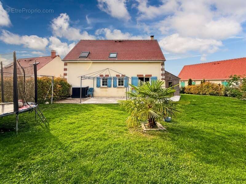 Maison à SAINT-JUST-EN-CHAUSSEE