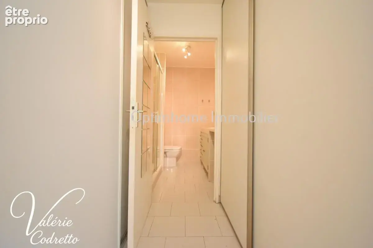 Hyères centre-ville – t2 de 49 m² avec terrasse – ascenseur 83400 - photo 8