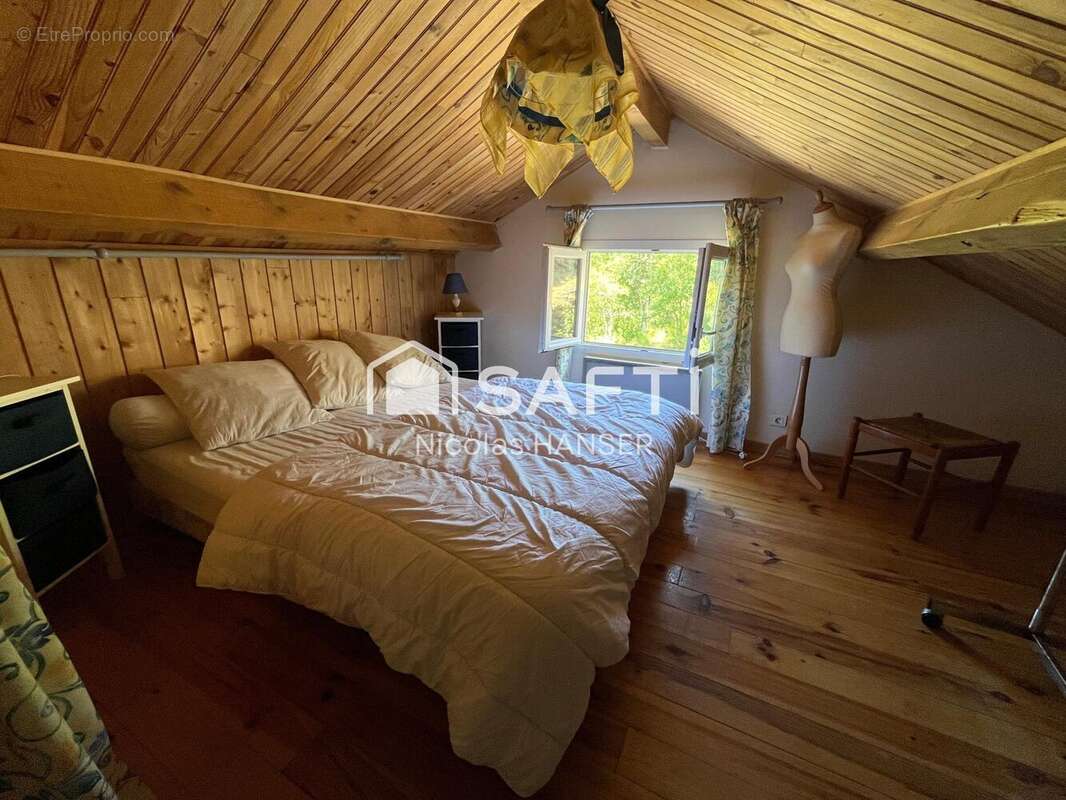 Maison 139 m² à Saint-Andre-De-Lancize  - photo 6