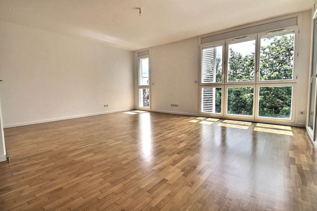 Appartement à ISSY-LES-MOULINEAUX