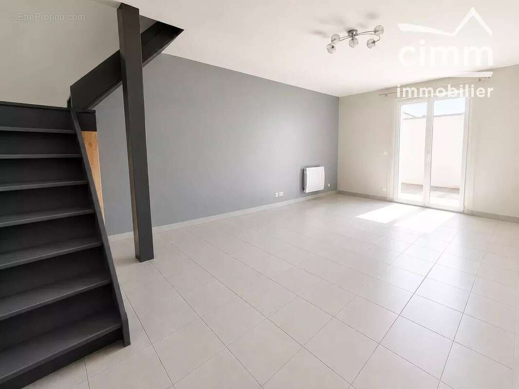 Duplex 54 m² – Faibles charges – Centre-ville - photo 2
