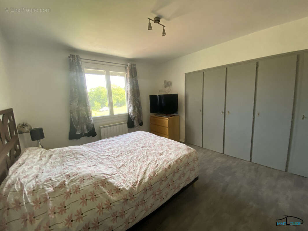 Maison 120 m² à Villefranche-De-Rouergue  - photo 9