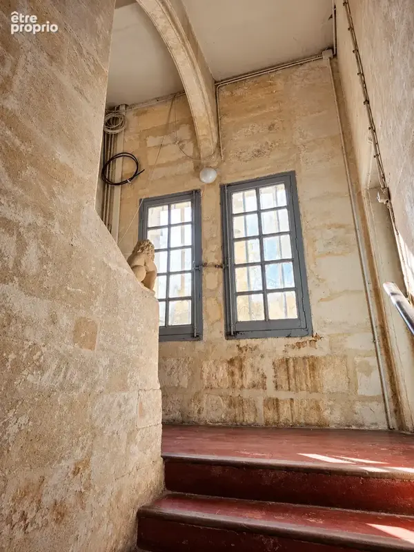 À vendre à Arles   Maison bourgeoise du XVIIe siècle de 315 m2 en centre historique - photo 6