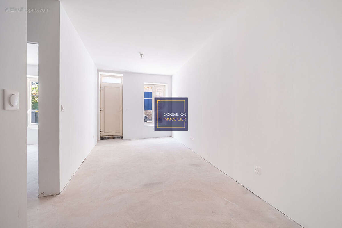 Appartement à SAINT-GENIS-LAVAL