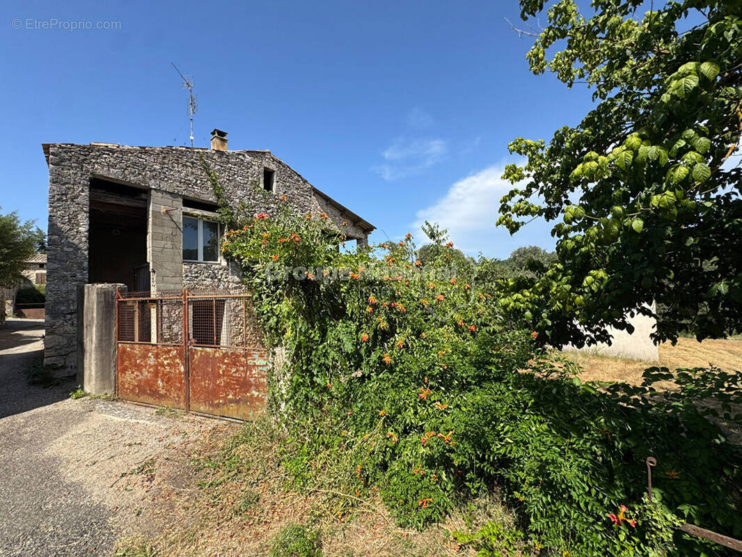 Maison à GOUDARGUES