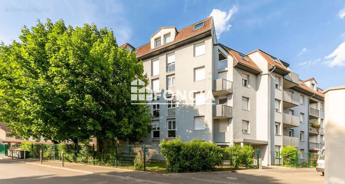 Exclusivite foncia -tres beau trois pieces entierement renove - parking interieur - balcon - photo 6