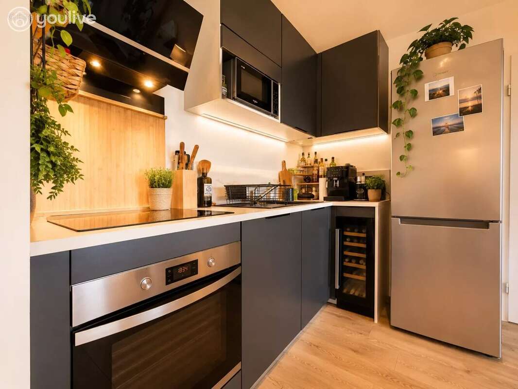 Appartement à AVRILLE