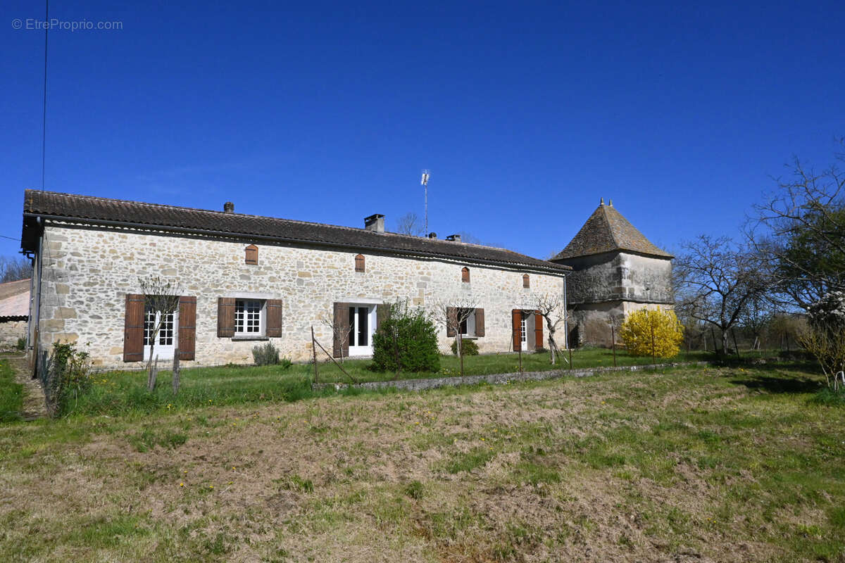 Maison à SAINT-PARDOUX-ISAAC