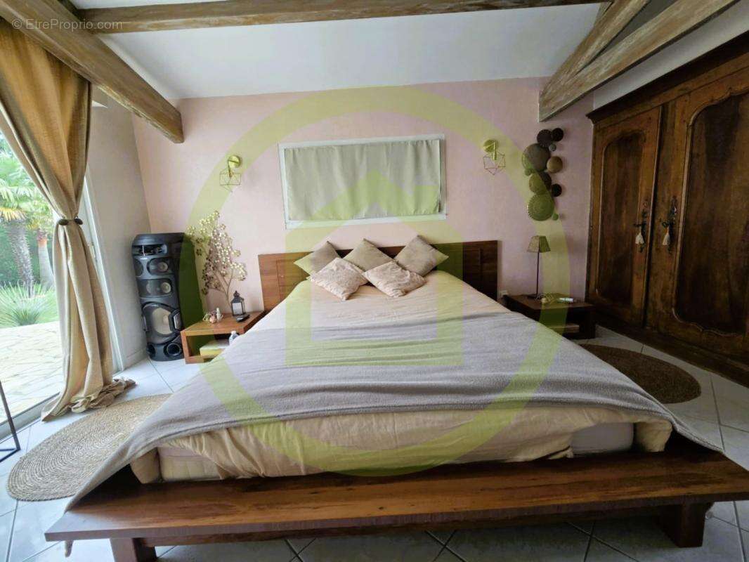 Maison à COURPIGNAC