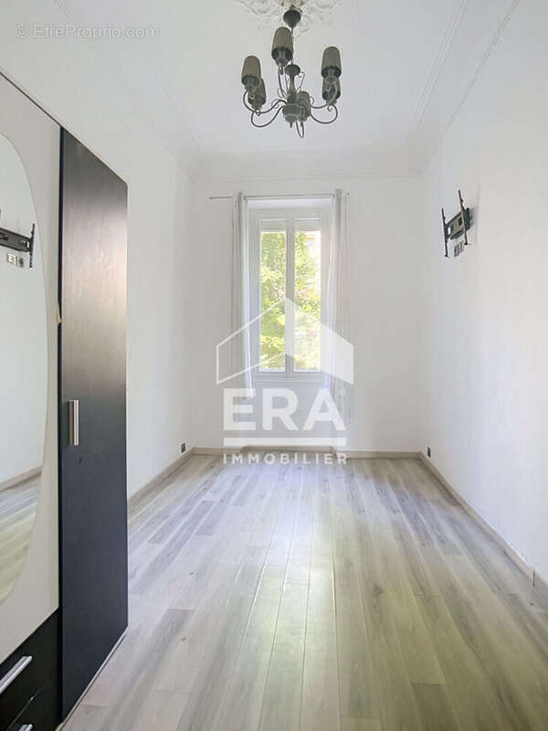 Appartement à MARSEILLE-6E