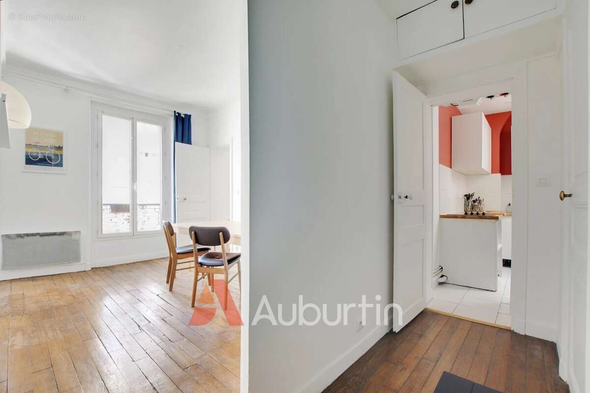 Appartement à PARIS-18E