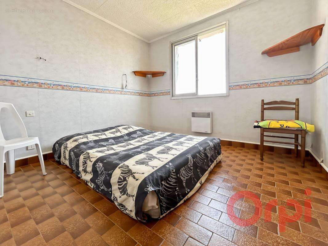 A vendre : Pavillon avec terrasse sans vis à vis à 700 m du port - photo 8