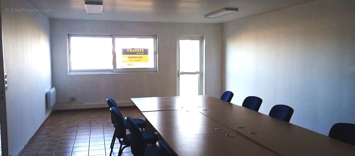 49 Candé, locaux d'activité de 3516 m2 à vendre - photo 5
