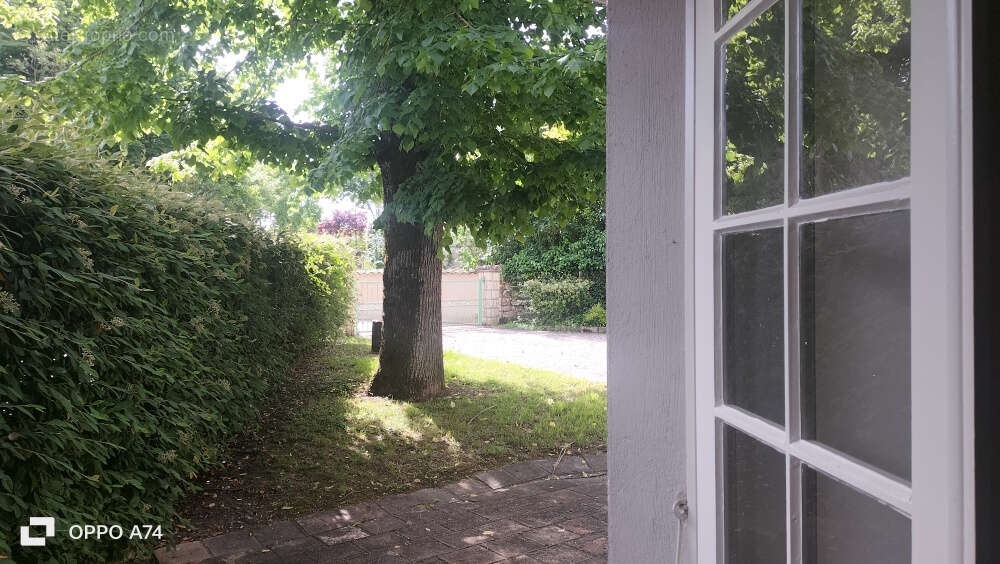 Maison à CAHUZAC-SUR-VERE