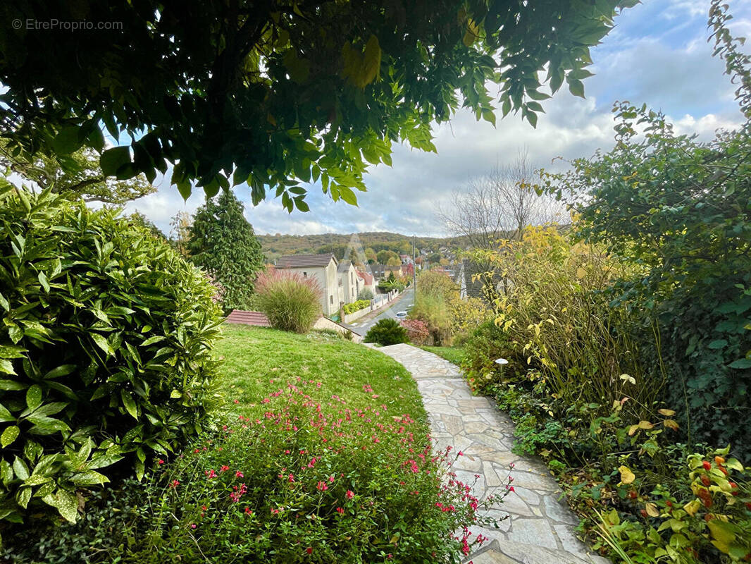 Maison à GIF-SUR-YVETTE