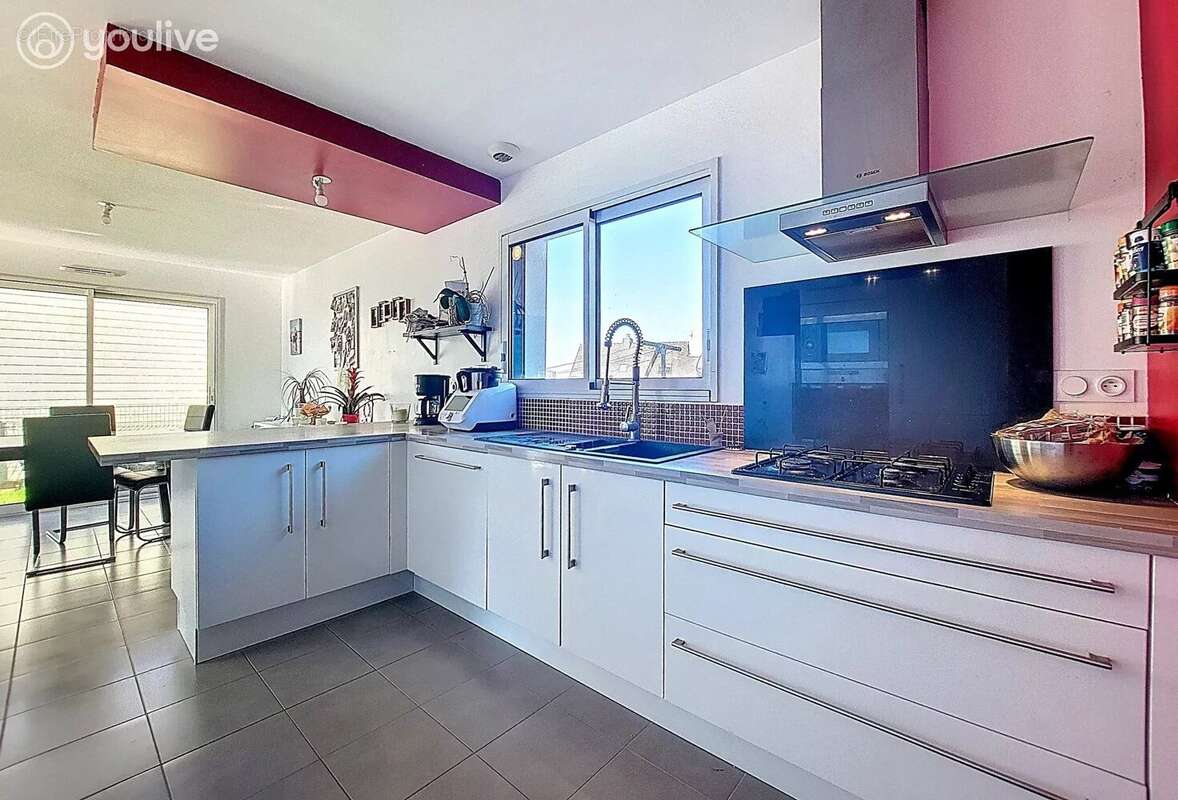 Maison à PLOUGUERNEAU