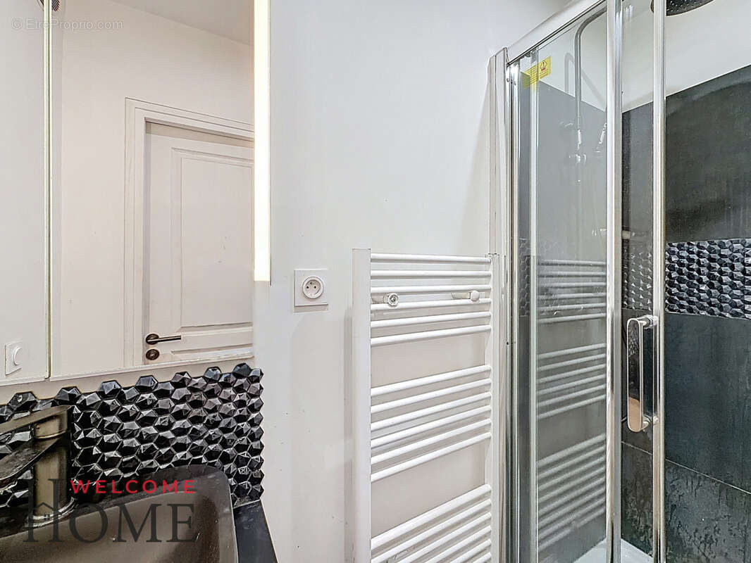 Appartement à LEVALLOIS-PERRET