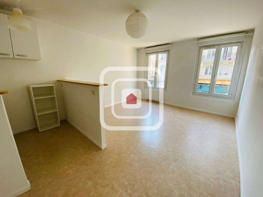 Hyper-centre appartement t2 37.19 m2 - photo 3