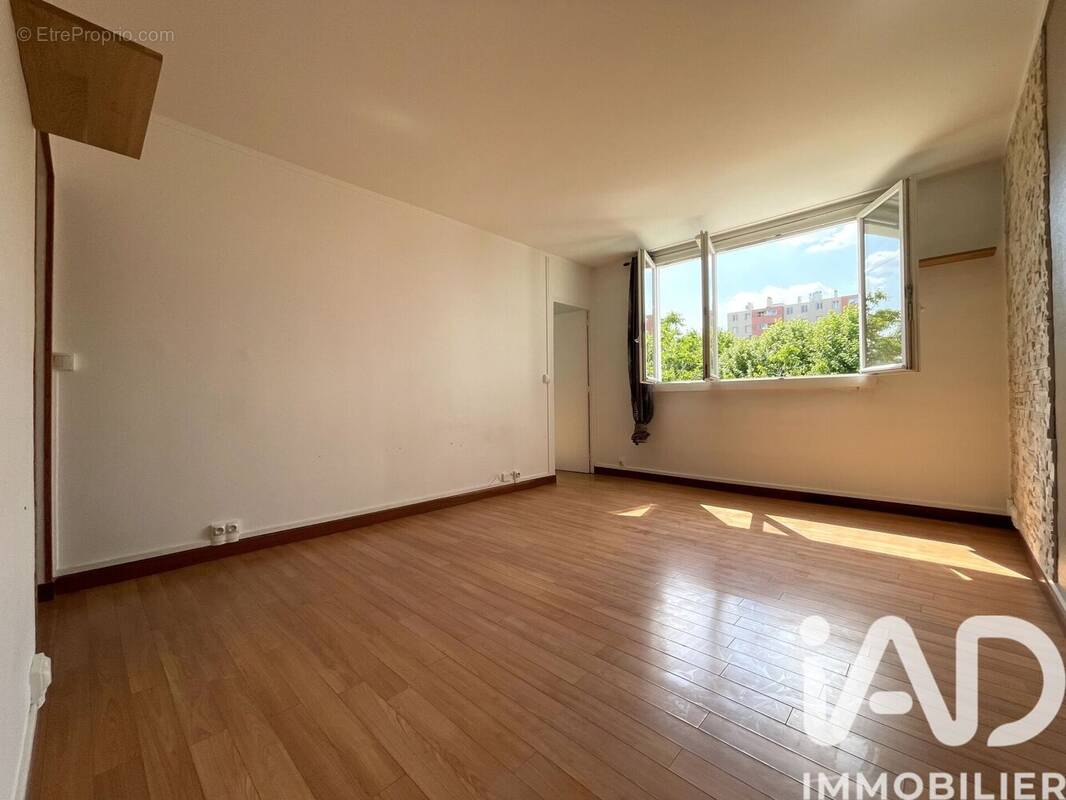 Photo 1 - Appartement à CHOISY-LE-ROI