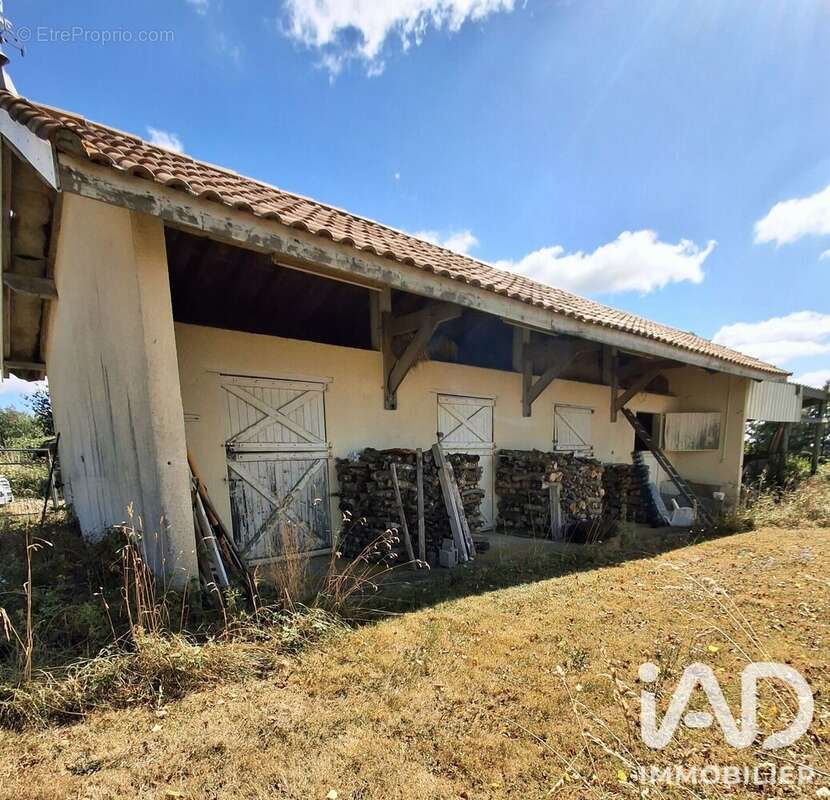 Maison 165 m² à Tarbes  - photo 6