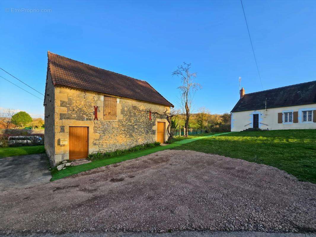 Maison à NOLAY