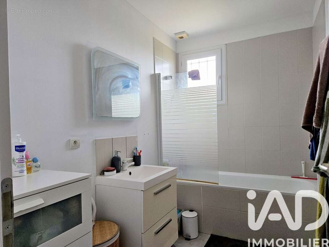 Maison 95 m² à Saint-Leger-Triey  - photo 6