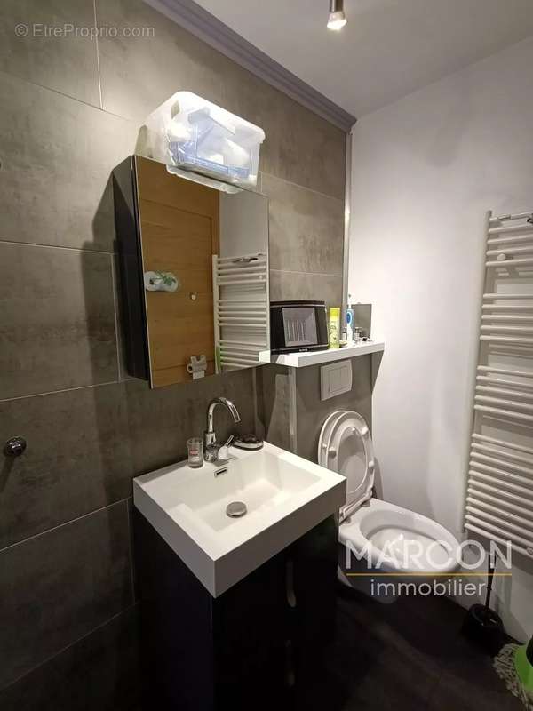 Maison à SAINT-MEDARD-LA-ROCHETTE