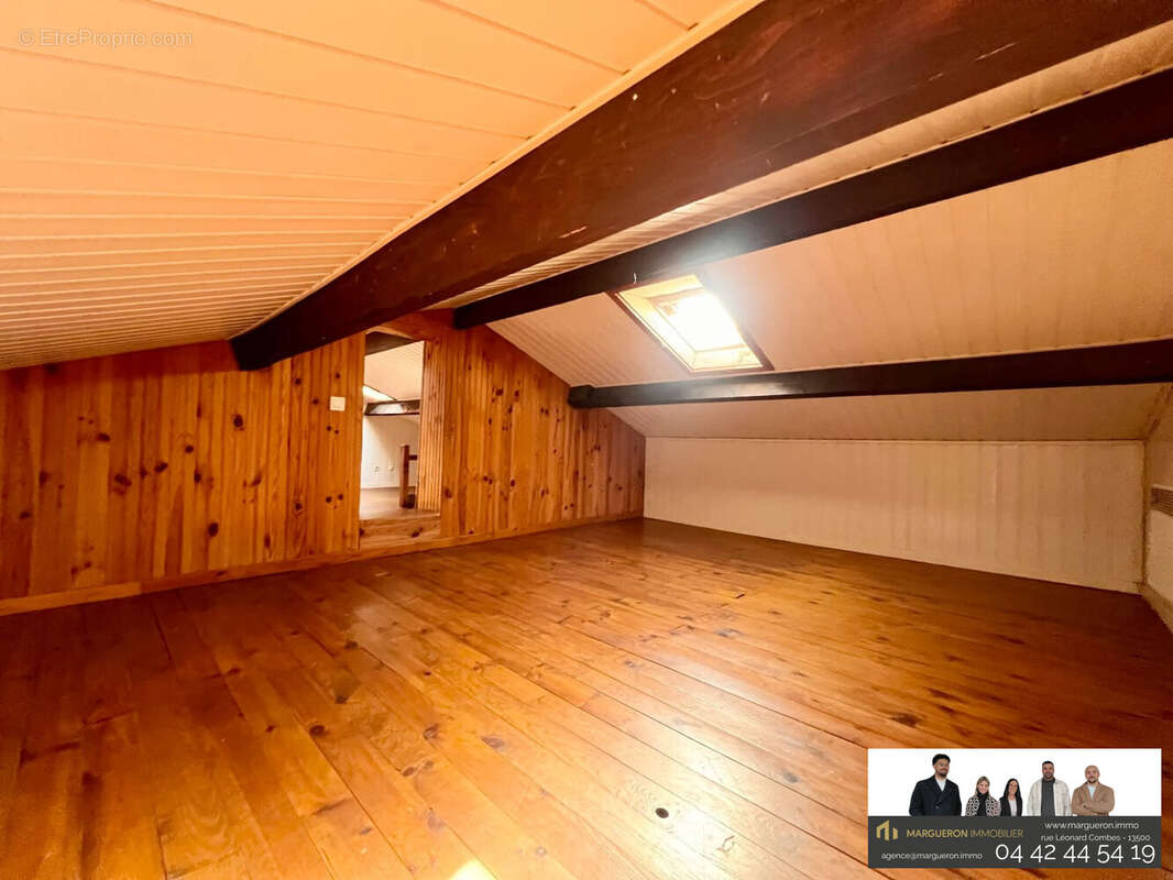 Appartement à CHATEAUNEUF-LES-MARTIGUES