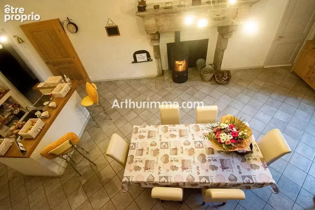 Photo Maison à Besancon au prix de 690 000€