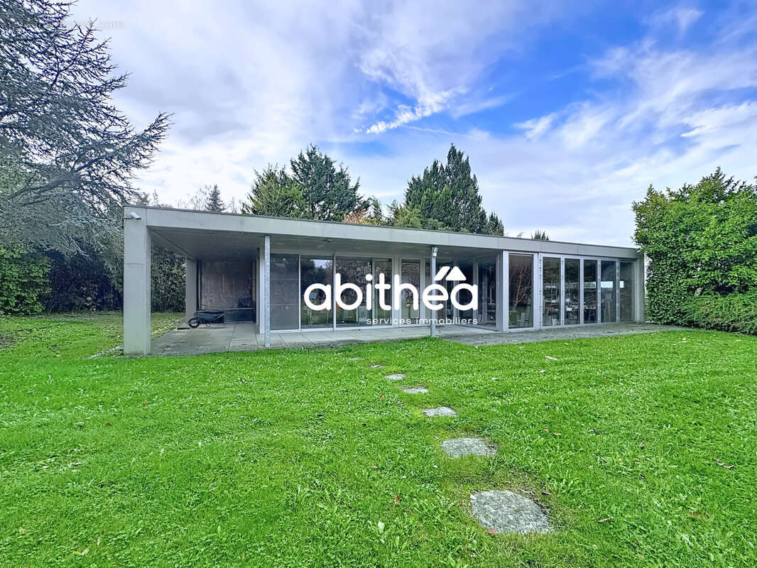 Maison à LATTRE-SAINT-QUENTIN