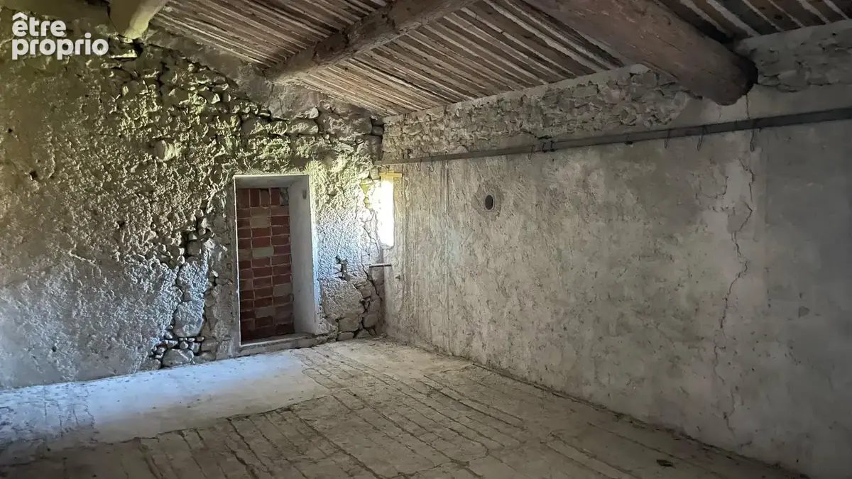 PUYRICARD - Ancien corps de ferme à rénover - photo 5