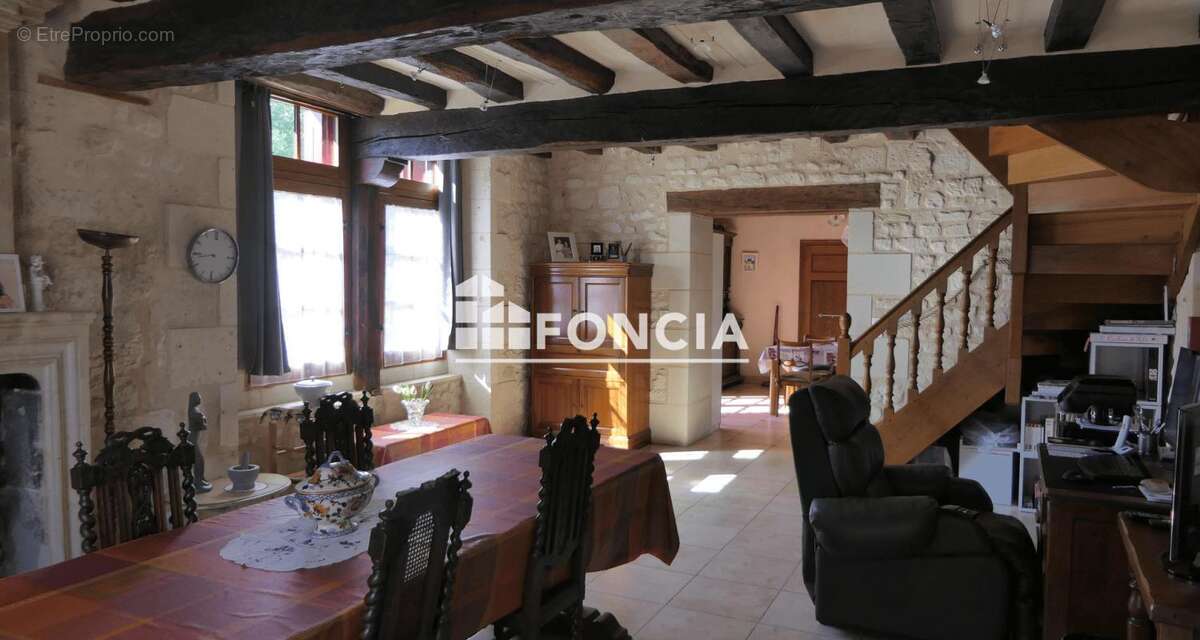 Maison à SAINT-EPAIN