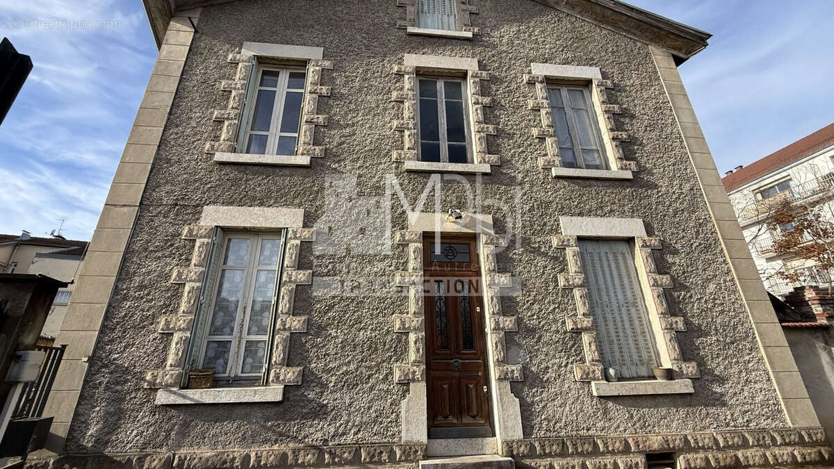 Maison à BOURG-EN-BRESSE