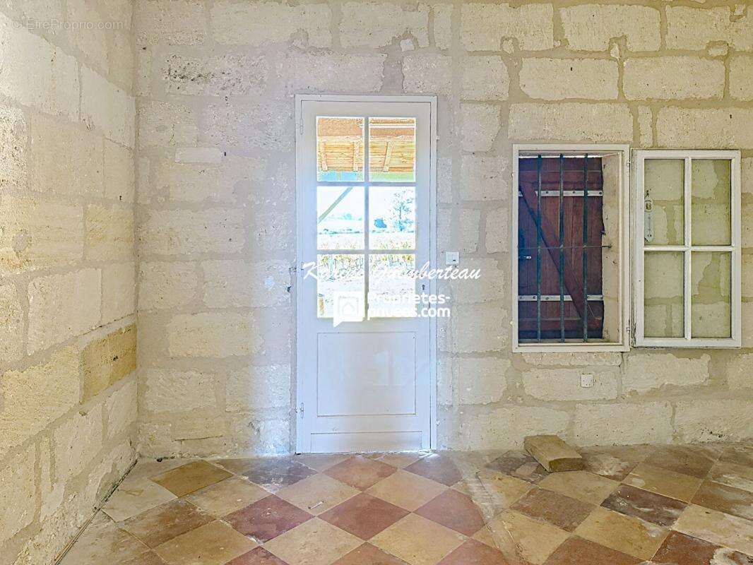 Maison à SAINT-EMILION