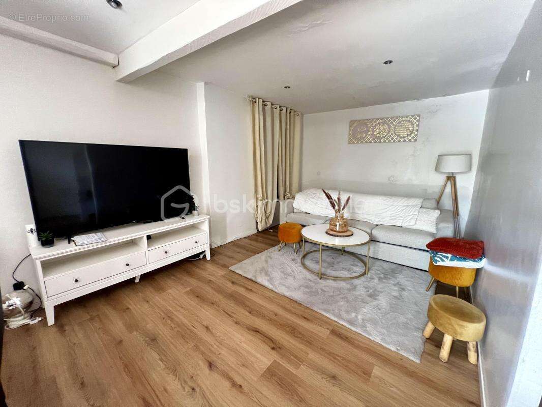 Appartement à MOUROUX