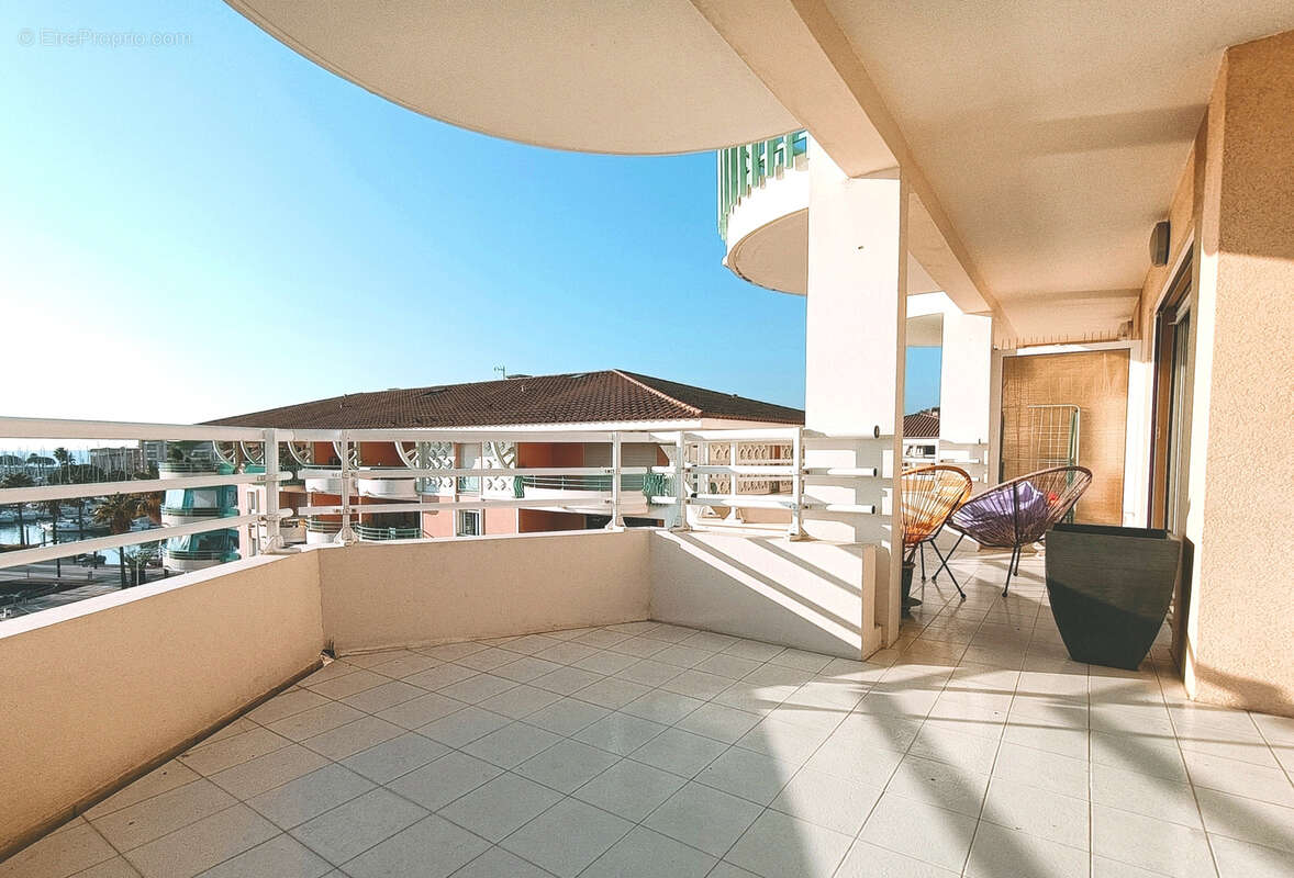 Appartement à FREJUS