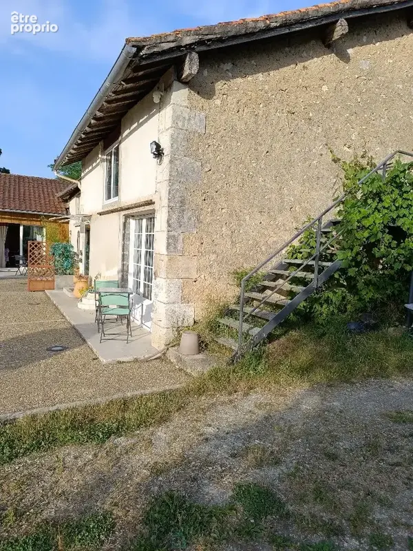 Ferme restauree avec gout comprenant 2 gites sur 6700 m2 de terrain 15 mn de perigueux - photo 18