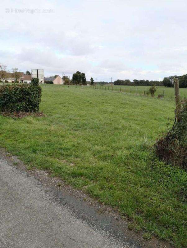 Terrain à BRETEUIL